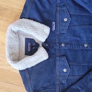 Patagonia Trucker Sherpa Jacket Denim, Blue XL. Never worn great shape